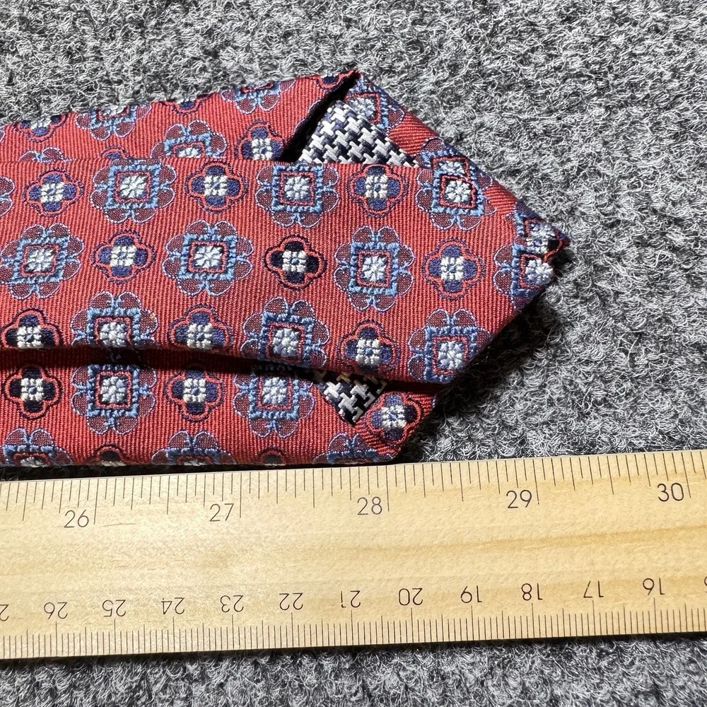 Jos. A. Bank Tie Mens OS Red Blue Geometric Medallion 1905 Collection Preppy Ivy